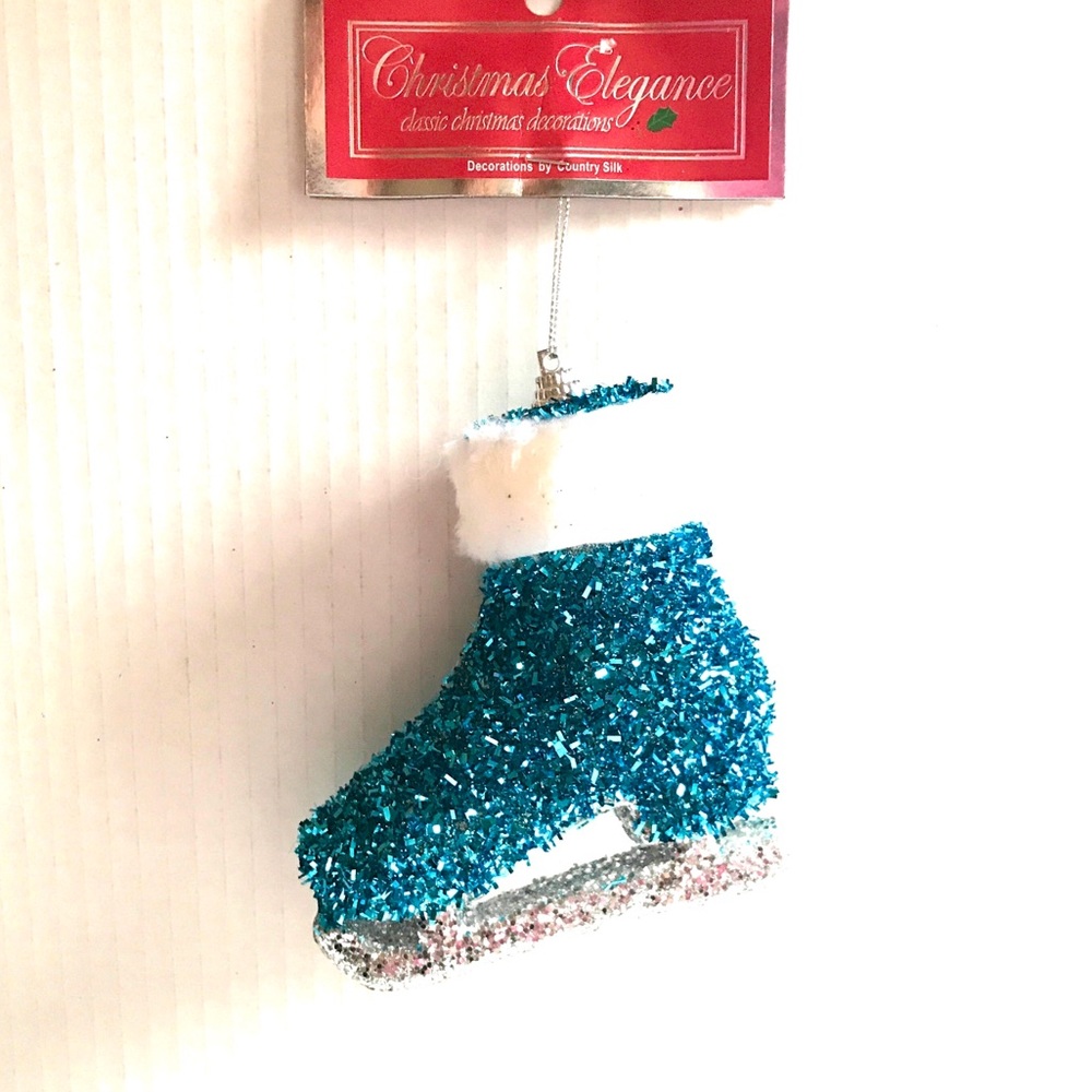 1 Ice Skate Ornament - NWT